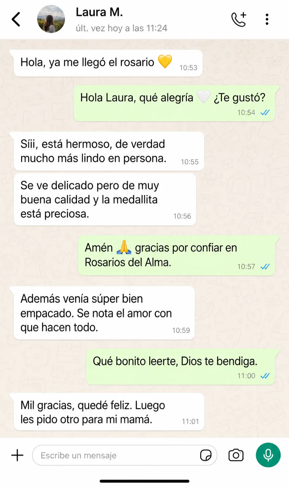 Captura de conversación de WhatsApp con Laura M.